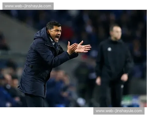 王者对决，荣耀之战：沙尔克04与波尔图的欧冠史诗